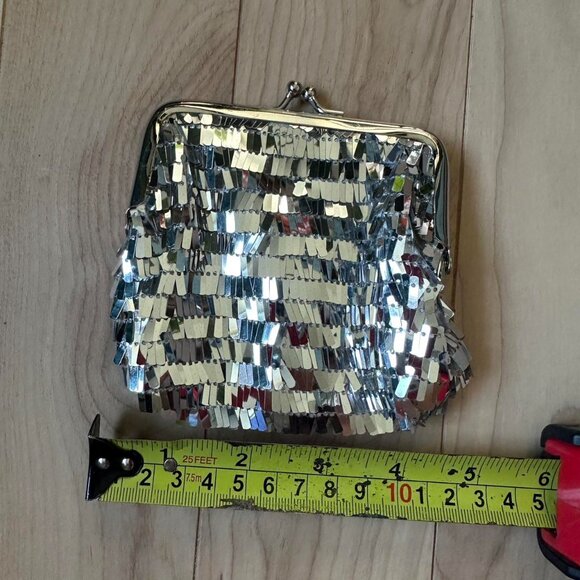 Vintage Silver Sequin Disco Wallet – Kiss Lock - Picture 3 of 5